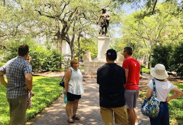 Historical walking tour of Savannah